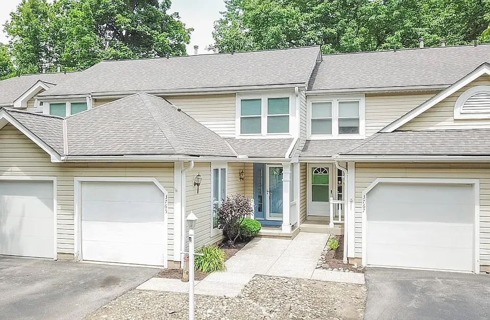 3767 Lake Run Blvd