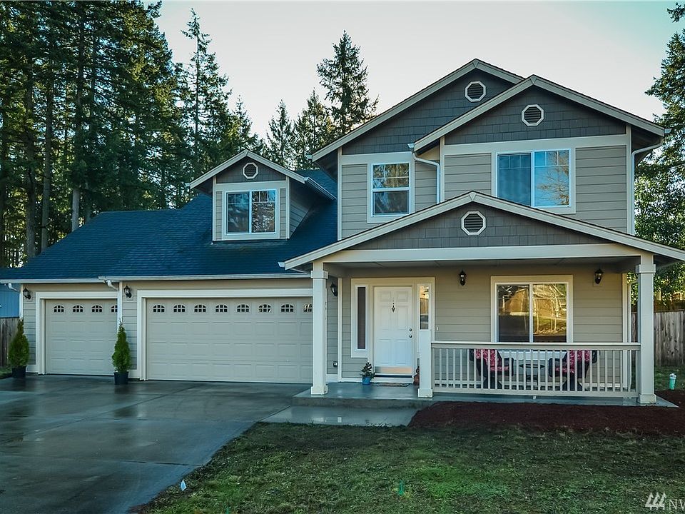 1st image of 3015 31st Ln NE