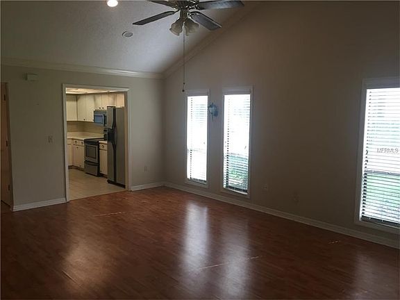 2nd image of 362 Sweetbriar Ln