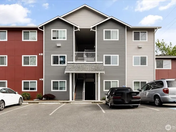 1651 SW Mulberry Place #E204, Oak Harbor, WA 98277