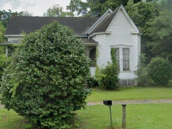 202 Main St E