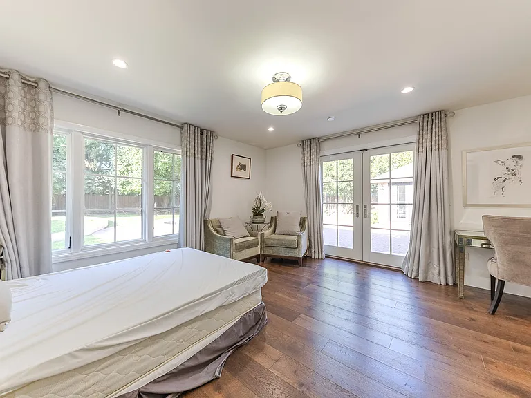 325 W Bellevue Dr — Photo 29
