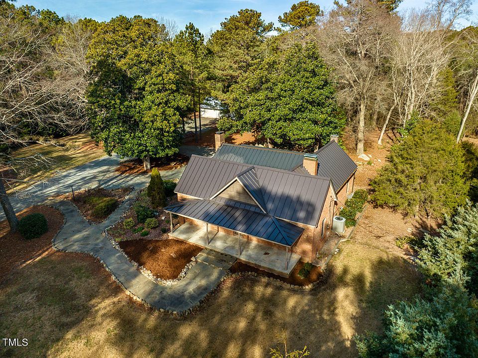 1st image of 300 Morris Rd