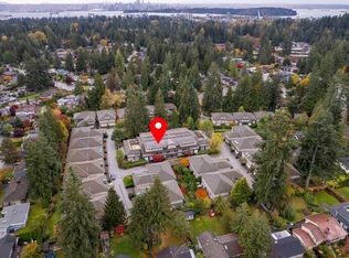 3750 Edgemont Blvd #104, North Vancouver, BC V7R2P8