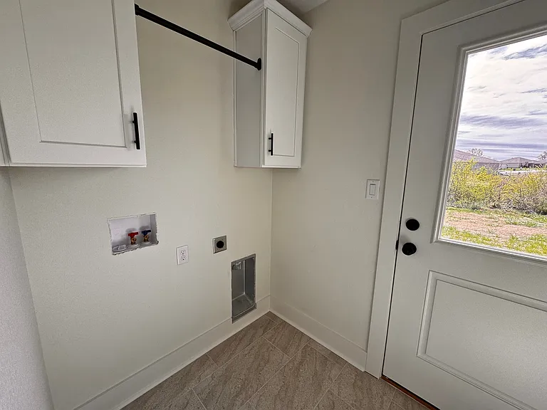 4617 Yukon Dr — Photo 13
