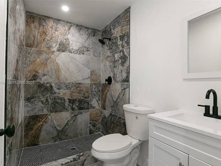 6125 SW 40th Ct #4 — Photo 11