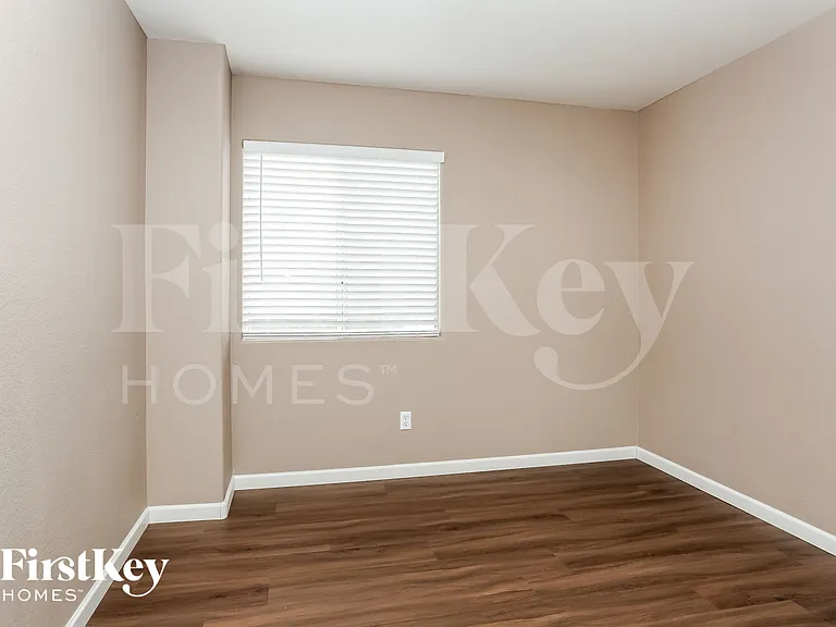 9135 Green Frost Dr — Photo 15