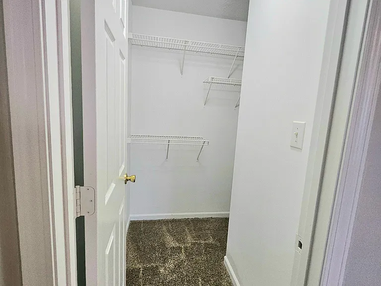 114 Frye Ct — Photo 9