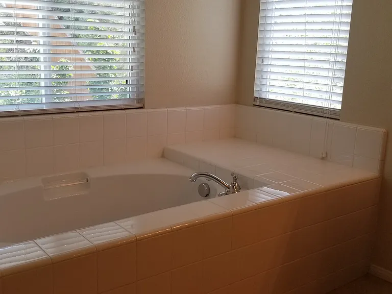 33871 Calafia St — Photo 11