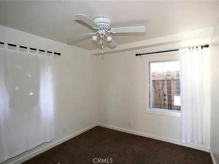 426 Aster St #B — Photo 6
