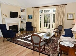 46 Graystone Cir, Winchester, MA 01890