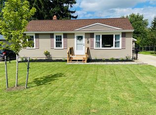 100 Burmon Dr, Orchard Park, NY 14127