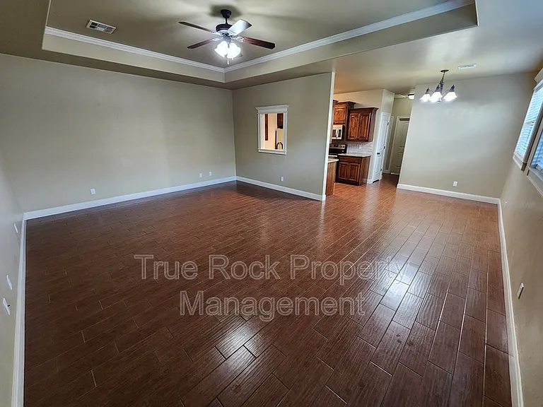 1329 N Monte Vista St #B — Photo 3