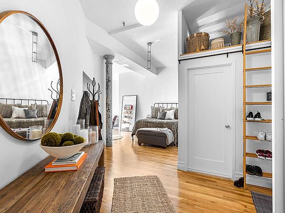 5th image of 77 Bleecker St APT 819