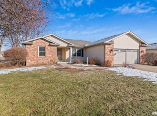 3801 Switchgrass Ct, Springfield, IL 62712
