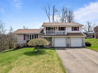 126 Woodland Dr, Lower Burrell, PA 15068