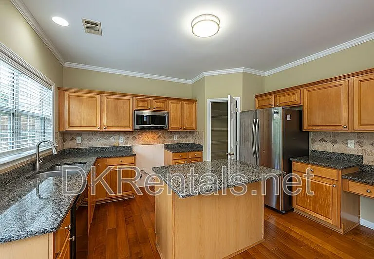 804 Araya Ct — Photo 18