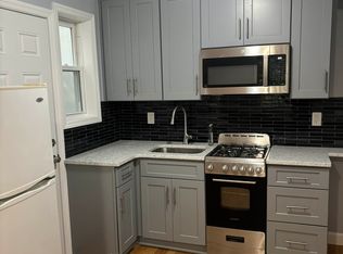2316 38th St #1, Astoria, NY 11105