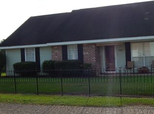 100 Mindes Dr, Lafayette, LA 70508