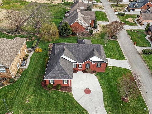 2nd image of 1706 Inverness Dr
