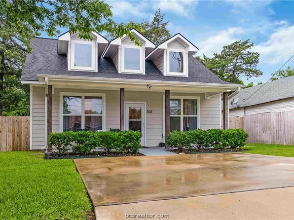 305 Moss St, Bryan, TX 77803