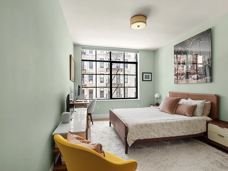 310 W 113th St #301 — Photo 3