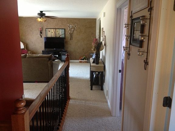 Open Hallway to Living Room