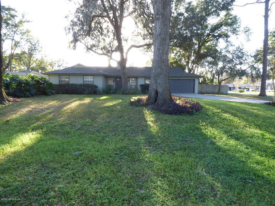 1st image of 3128 Blue Heron Dr N