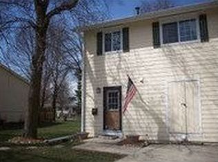 719 Garnet Dr, Ames, IA 50010