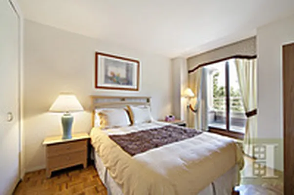 Rented by Luxury Property Group | media 11