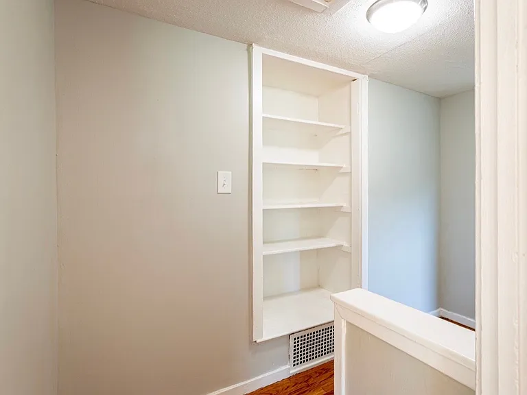 163-165 Woodlawn Cir — Photo 10