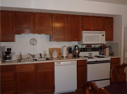 2nd image of 1834 Parkway Dr