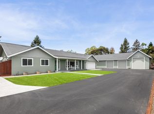 1857 Alice Dr, Penngrove, CA 94951