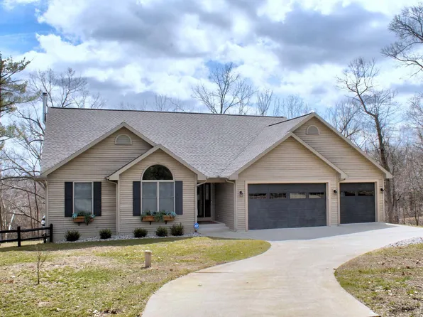 2804 N Wilmoth Hwy, Adrian, MI 49221