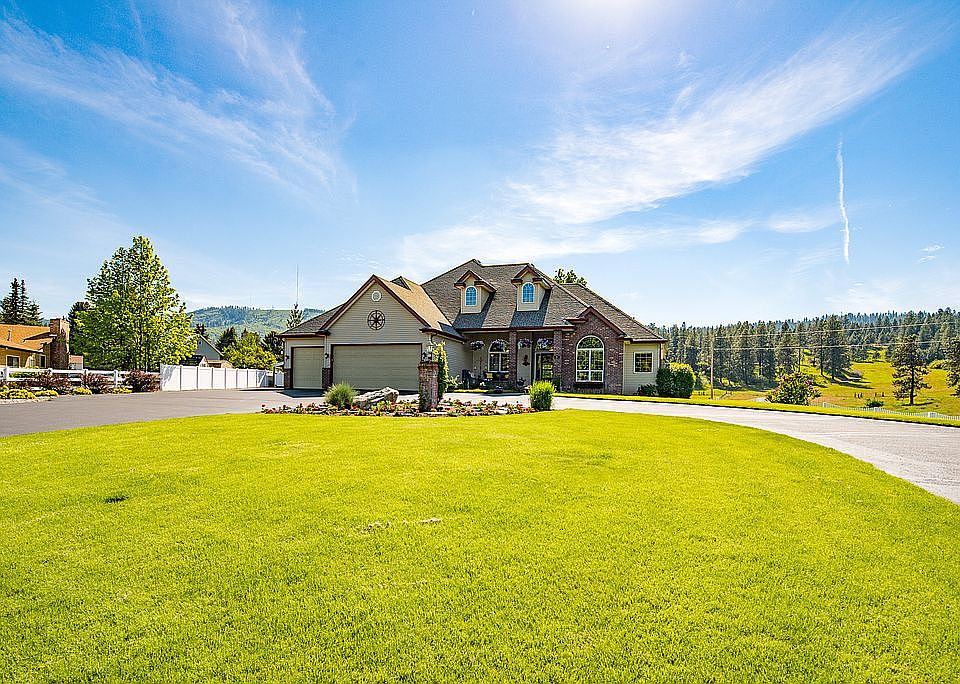 1st image of 4204 S Sunderland Dr