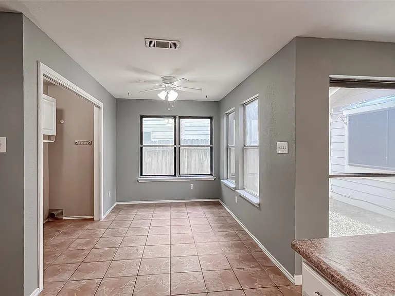 10506 Goldfield Ln — Photo 10