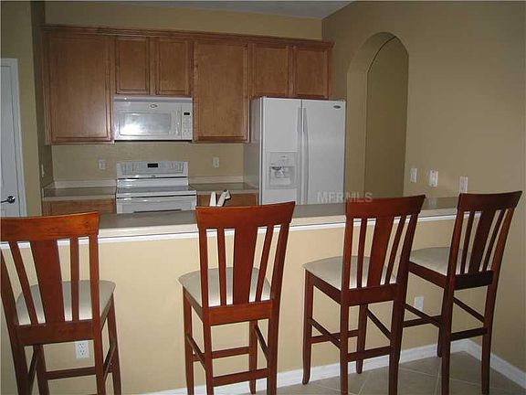 KITCHEN BAR SEATING