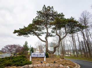 7263 Beverly Dr, South Haven, MI 49090