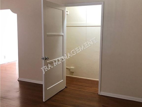 4th image of 2451 Cedar Ave APT 7