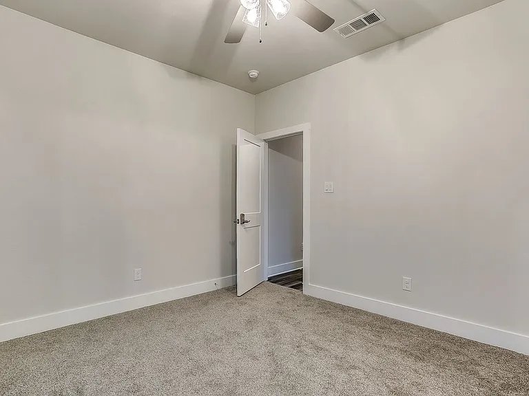 3145 Forest Park Blvd — Photo 28