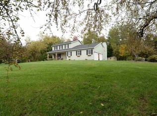 1517 Maple Crest Dr, Castleton On Hudson, NY 12033