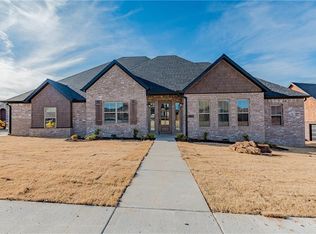 1011 Beau Ct, Cave Springs, AR 72718