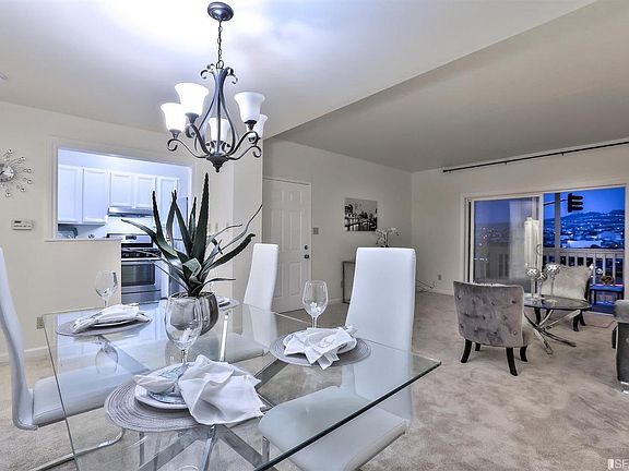 5th image of 54 Monterey Blvd