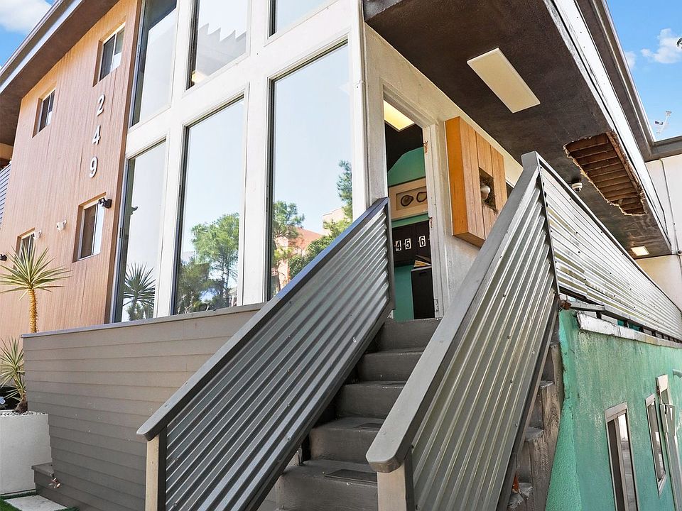 Building Photo 5