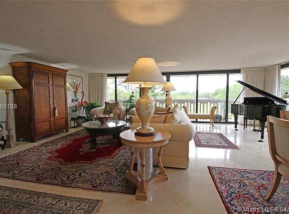 2nd image of 700 Coral Way APT 2