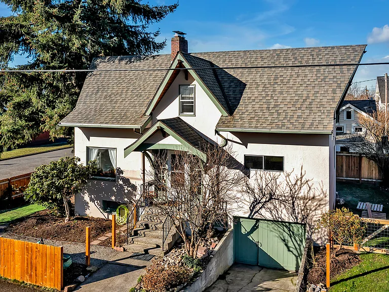 1804 Marion St — Photo 22