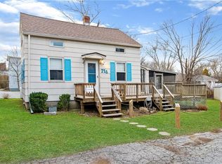 71A Narragansett Ave, Narragansett, RI 02882