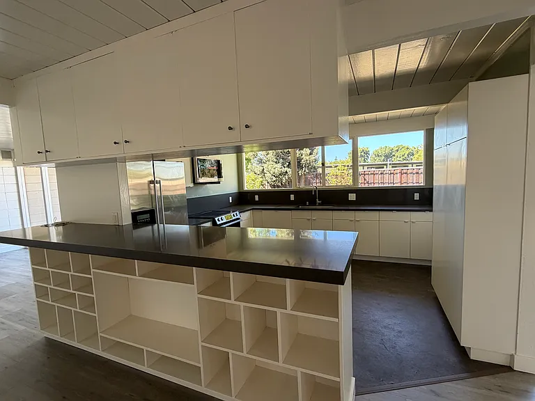 3712 Redwood Cir — Photo 3