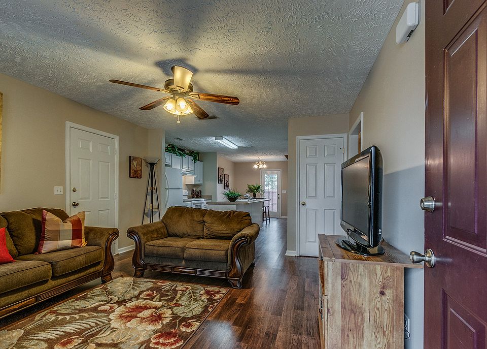 1st image of 5023 Nina Marie Ave
