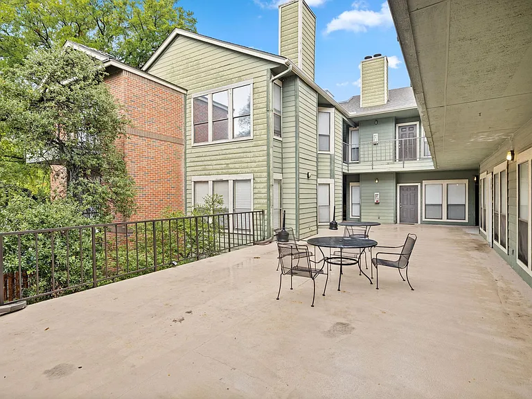 2706 Salado St #210 — Photo 5
